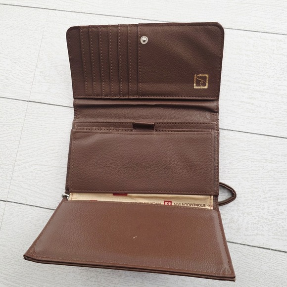 Stone Mountain Bonded Brown Leather Bifold Wristlet Wallet - Picture 3 of 6